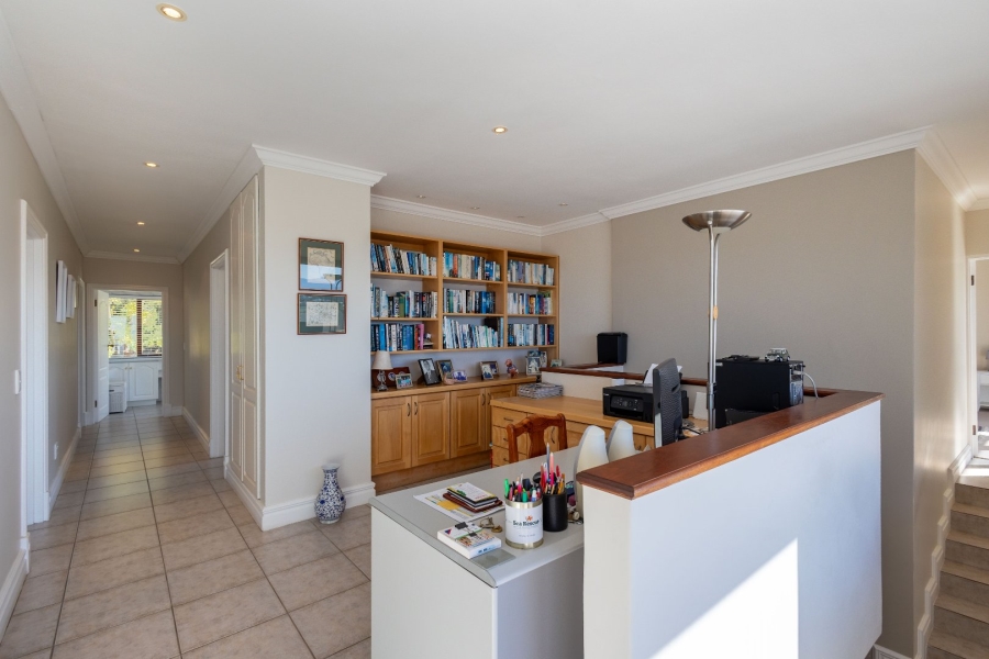 4 Bedroom Property for Sale in Lower Robberg Western Cape